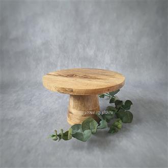 wooden cake stand